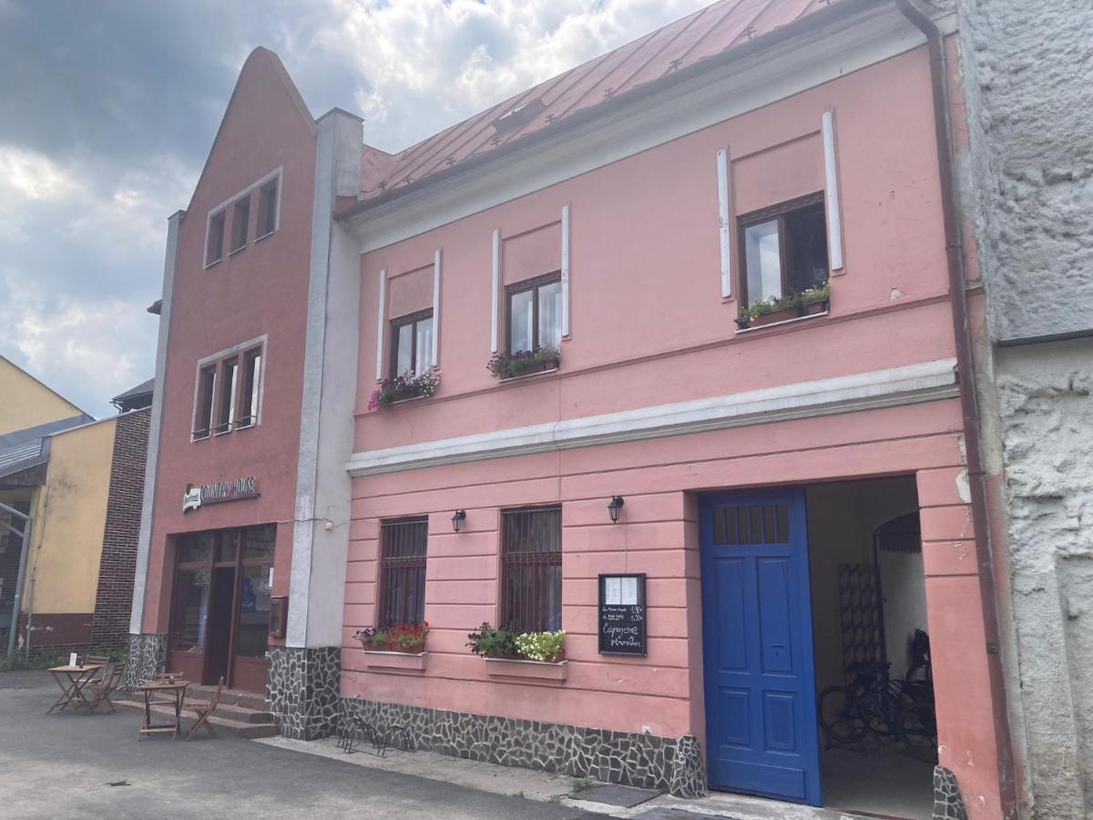 Country House & Restaurant Hronec 외부 사진